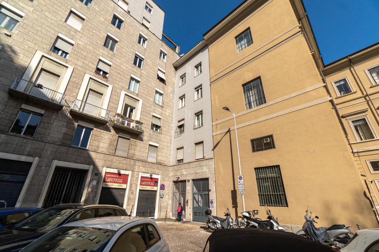 Easylife - Accogliente Residenza A Due Passi Dal Duomo Apartment Milan Exterior photo